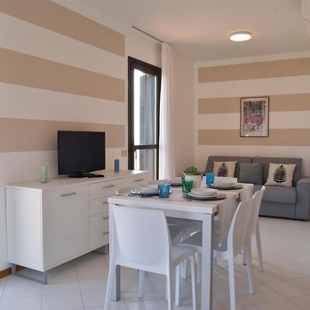 Appartamenti In Residence Portosole E Residence Tamerici Con Piscina-Cavallino Treporti Eksteriør bilde